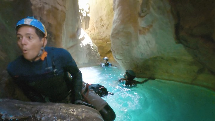 The day my hand was licked. 
_______________
#baranquismo #gorgonchon #spaintravel #canyoneering #canyoning